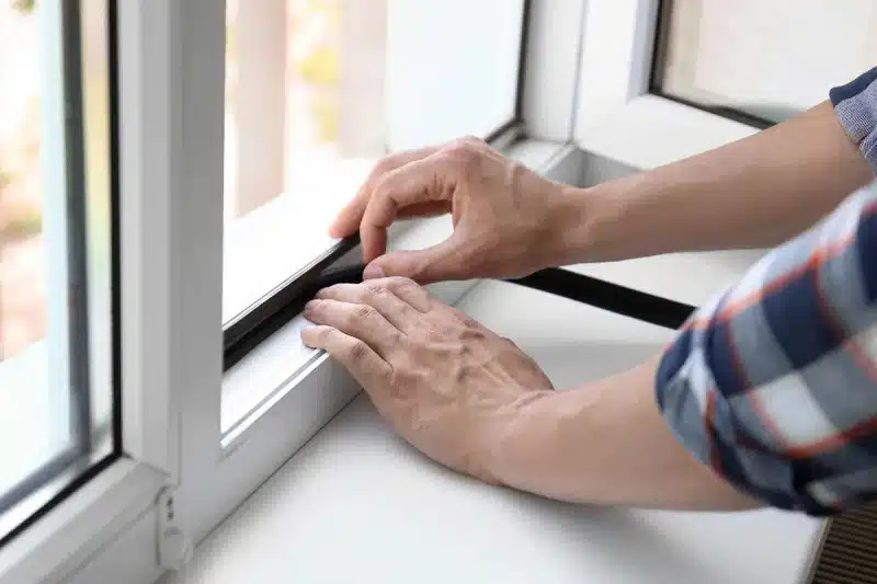 Comment poser facilement un appui de fenêtre : nos conseils et astuces