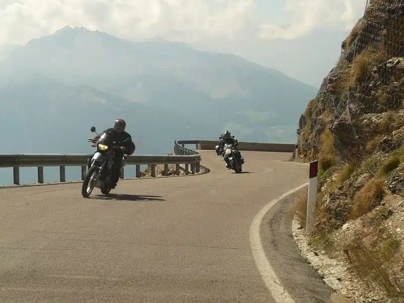 Les dangers de la conduite de moto et comment les éviter