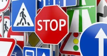 panneaux de signalisation routière 